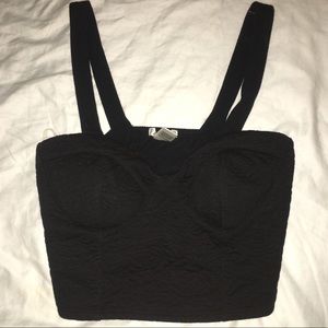 black strappy crop-top